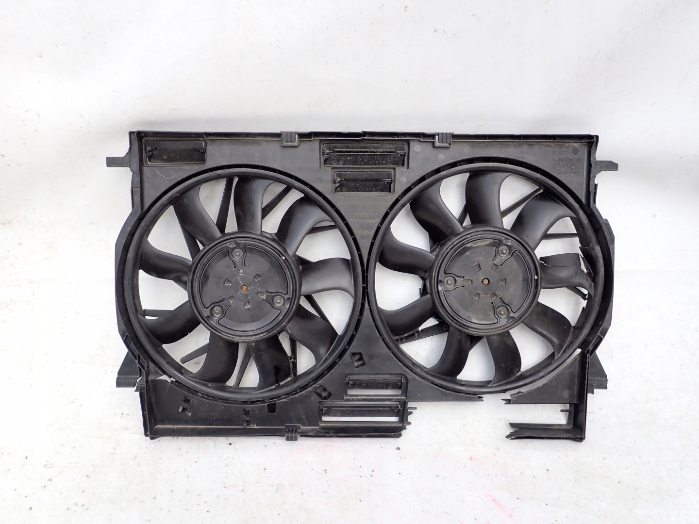 AUDI 8W0121003D WIATRAKI VENTOLI