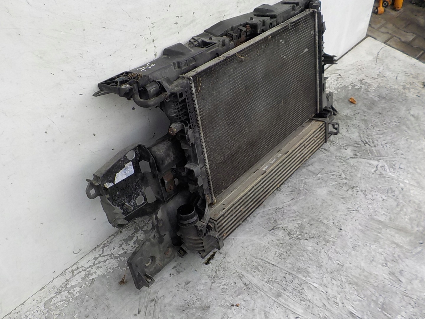 746 RENAULT MEGANE III 1.9 DCI support panel for radiators sider radiator