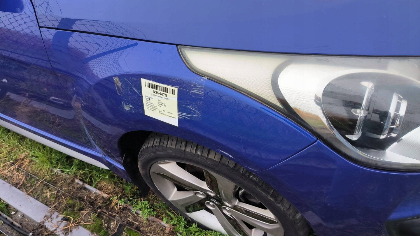 fender right front UU9 HYUNDAI VELOSTER