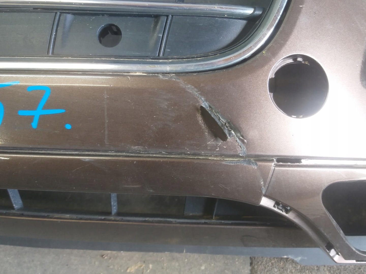 bumper front VW TOUAREG 10