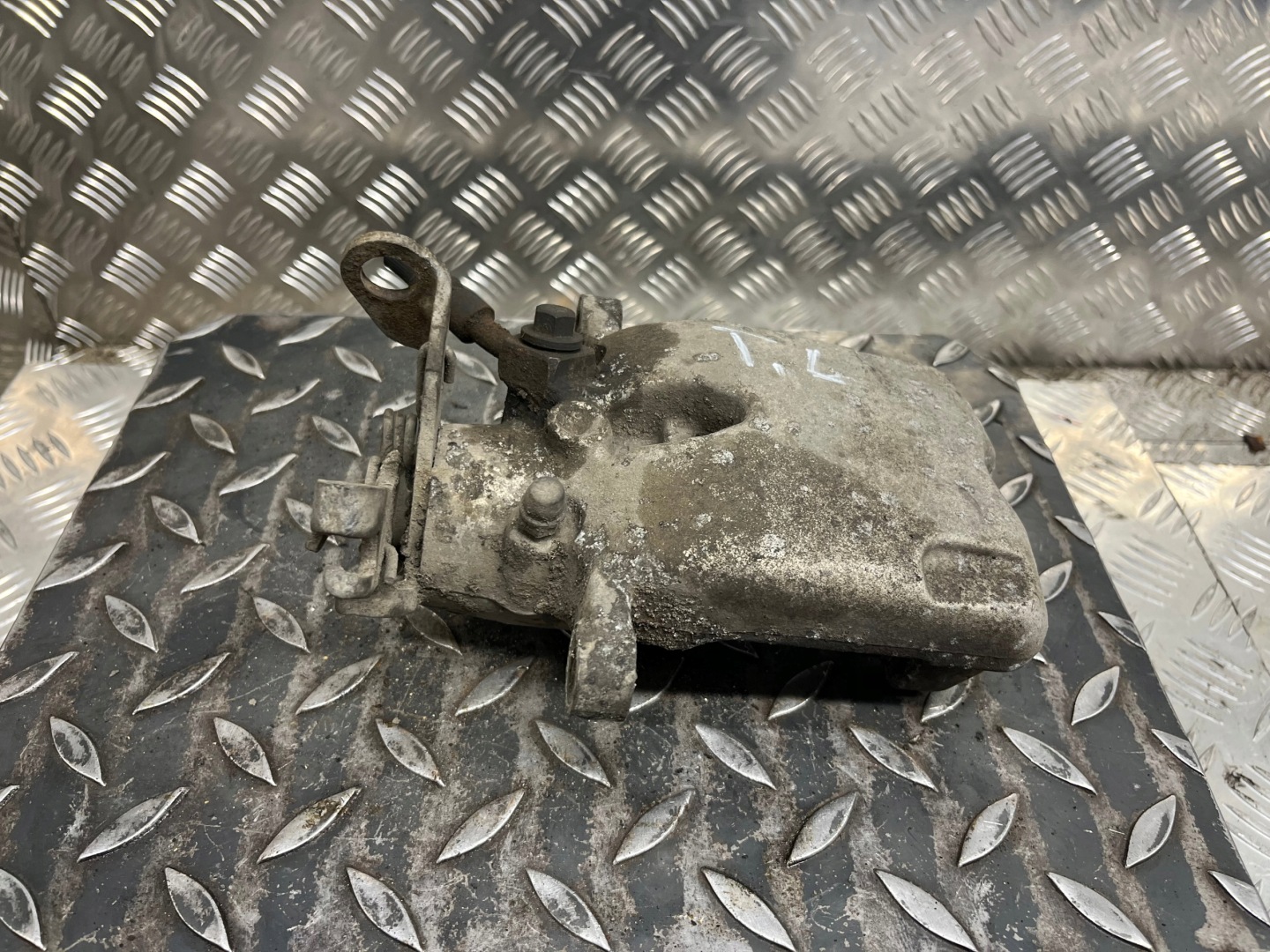 caliper brake left rear part rear OPEL INSIGNIA