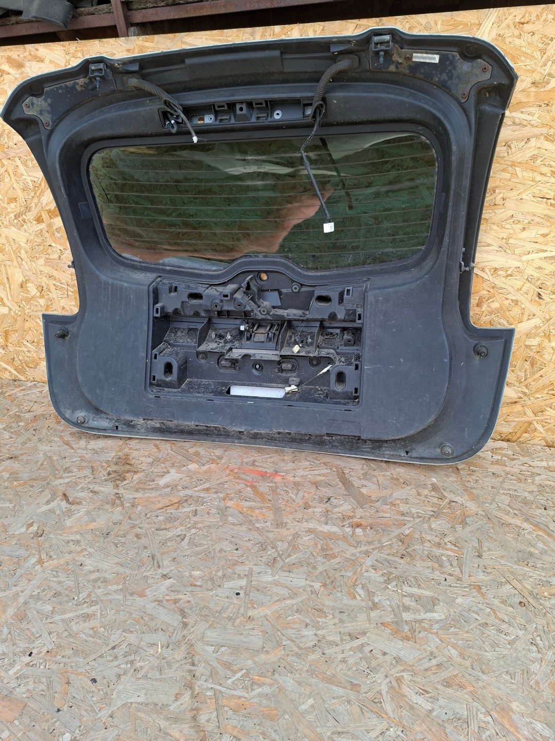 trunk door boot rear part MAZDA 5
