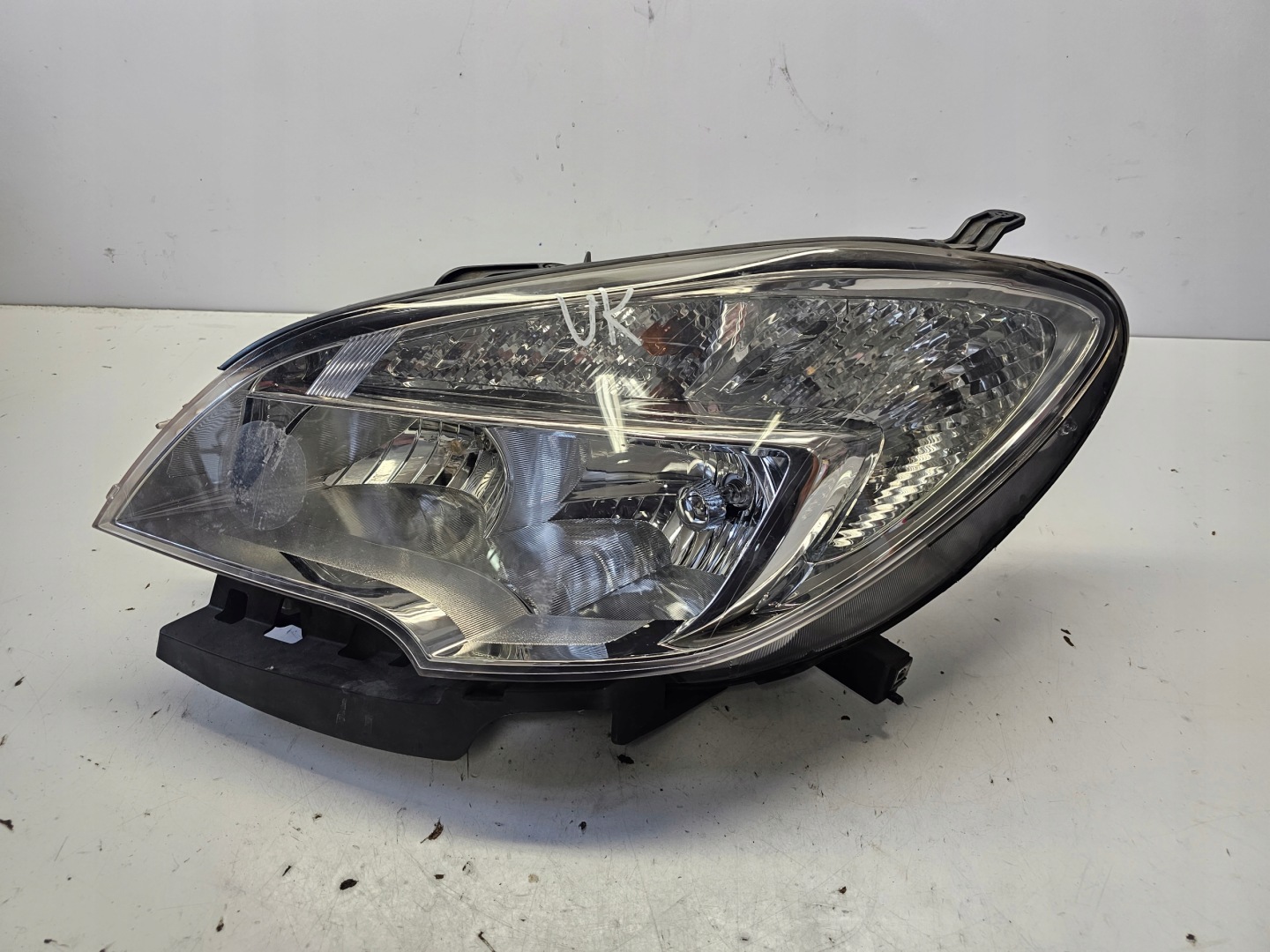 OPEL MOKKA A REFLEKTOR light left front left ZWYKLA ANGIELSKA 95095500
