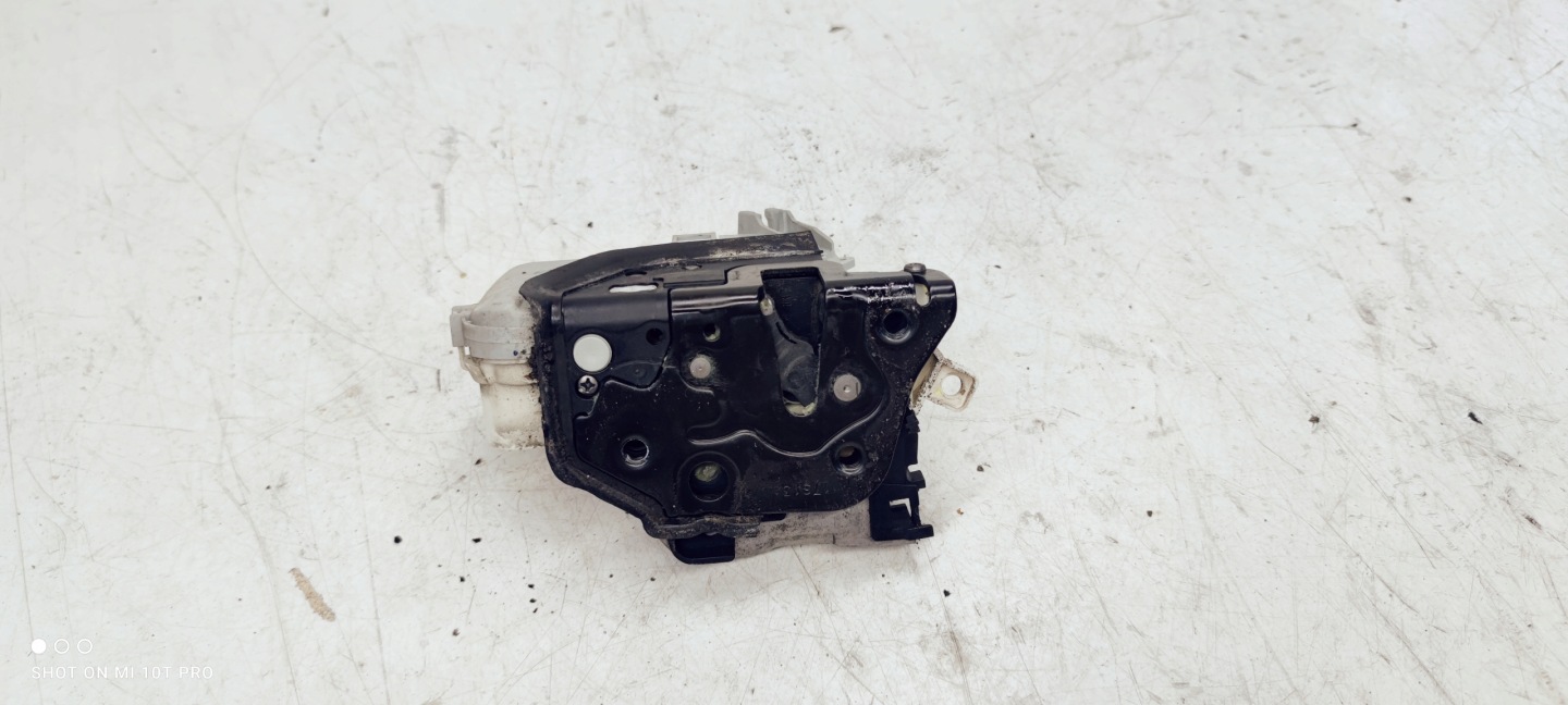 lock door left front AUDI A4 A5 A6 8J1837015C