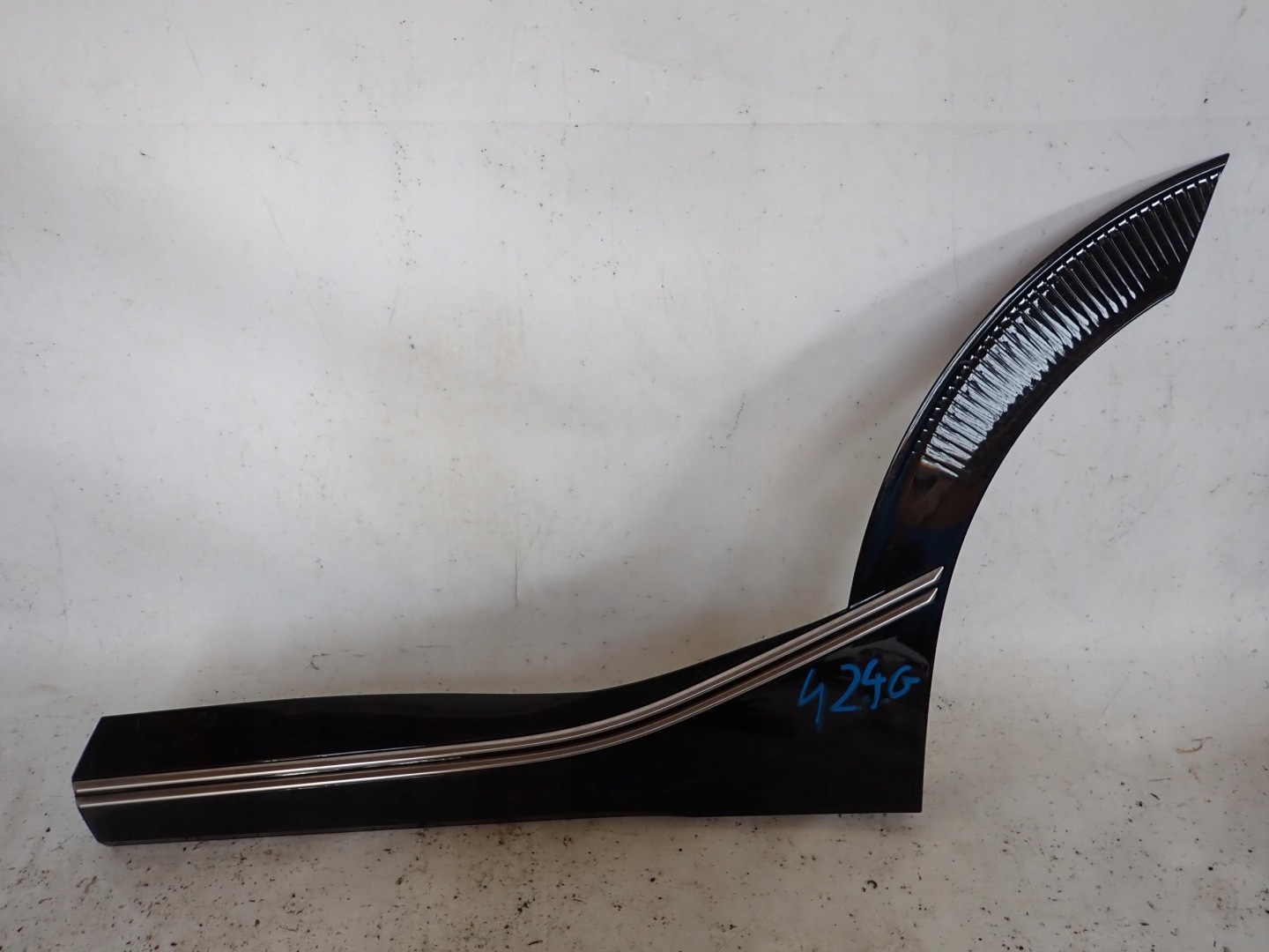 KIA EV6 21-> moulding cap door left rear part left rear 87733-CV100