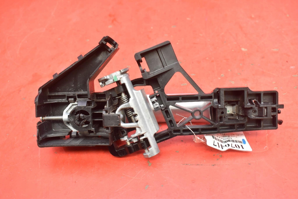 handle right front front SREBRNA AV11-R22464-AB FORD B-MAX 12-18