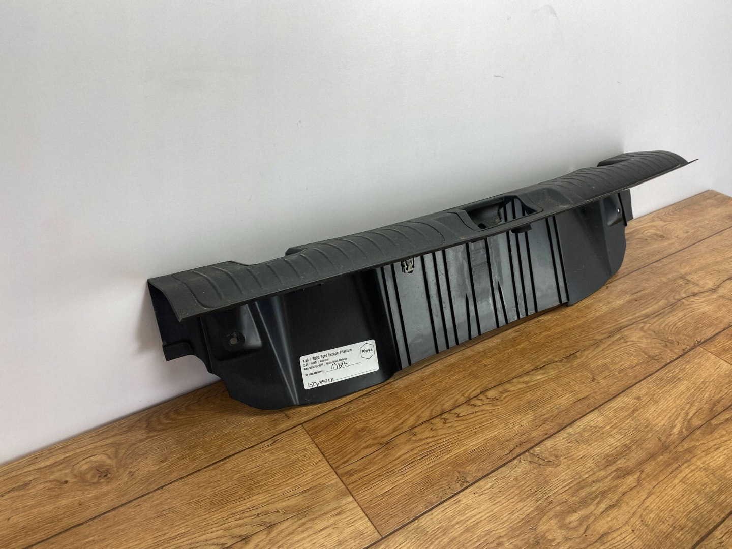 cap of the threshold boot Ford Escape IV Kuga MK3 2020+