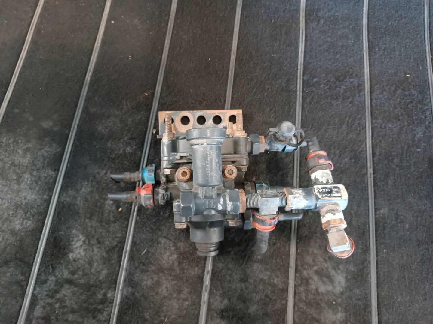 Sensor PNEUMATYCZNY luft MAN F2000 0481061219
