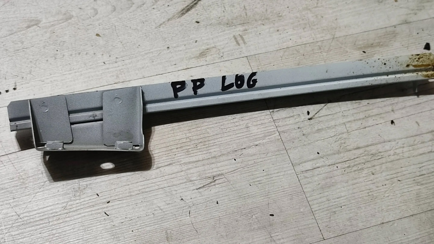 Dacia Logan II 2019r front side right moulding windows door