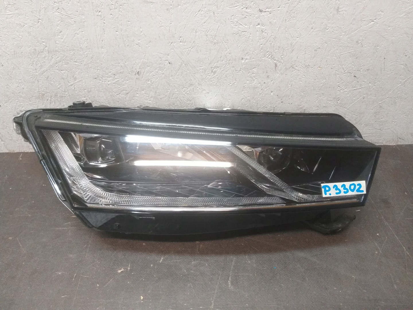 LIGHT FRONT RIGHT SKODA OCTAVIA IV 4 FULL LED 5E4941016A