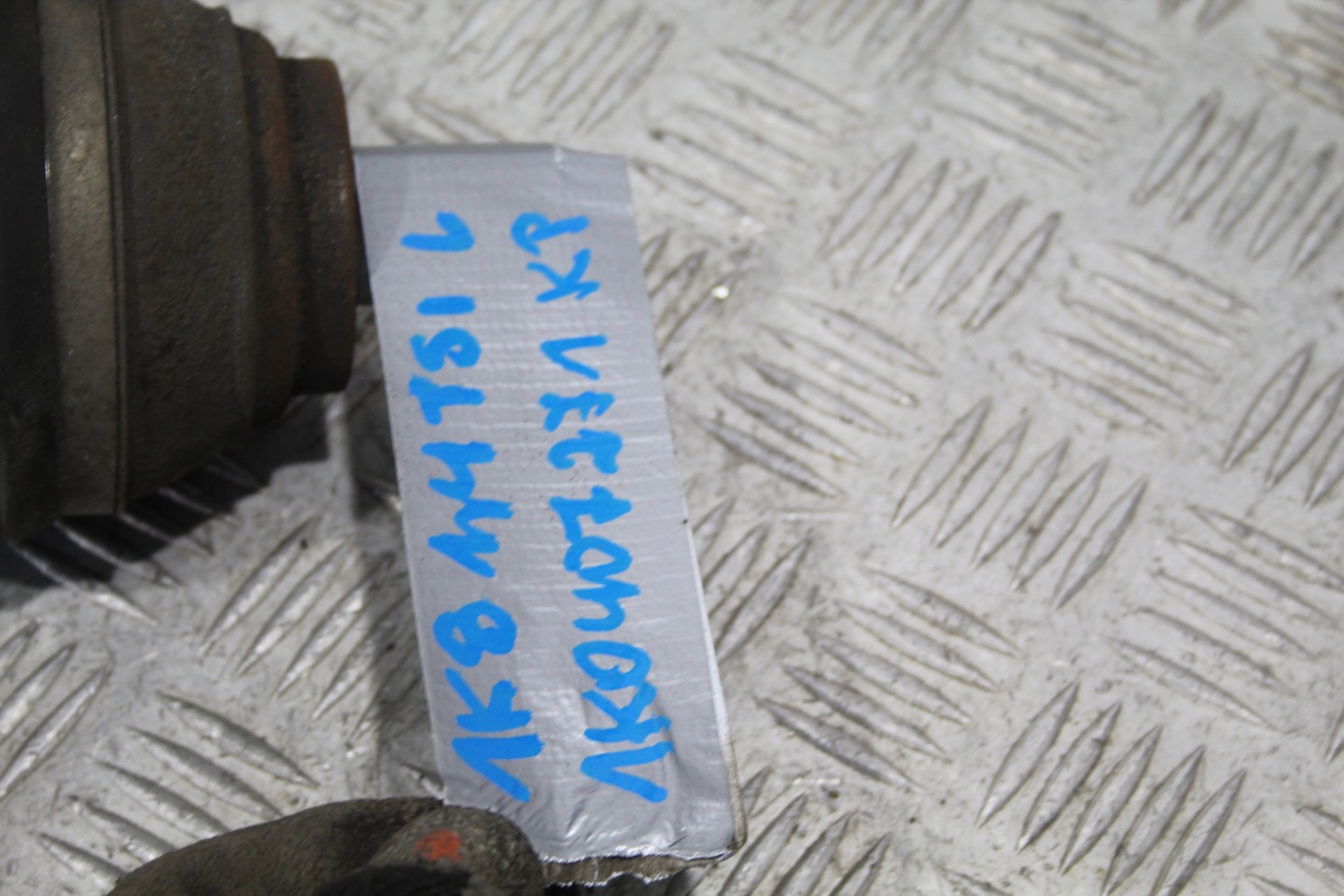 semi-axis left front VW SCIROCCO 1K8 1K0407271KP