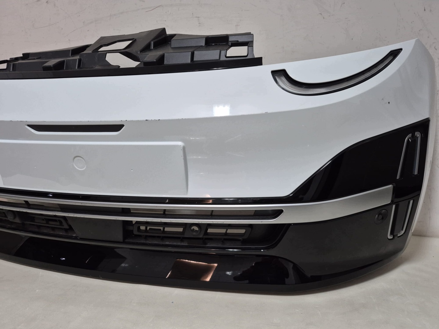 NISSAN MICRA K15 E-TECH VI 25- bumper front front 6XPDC 8037040