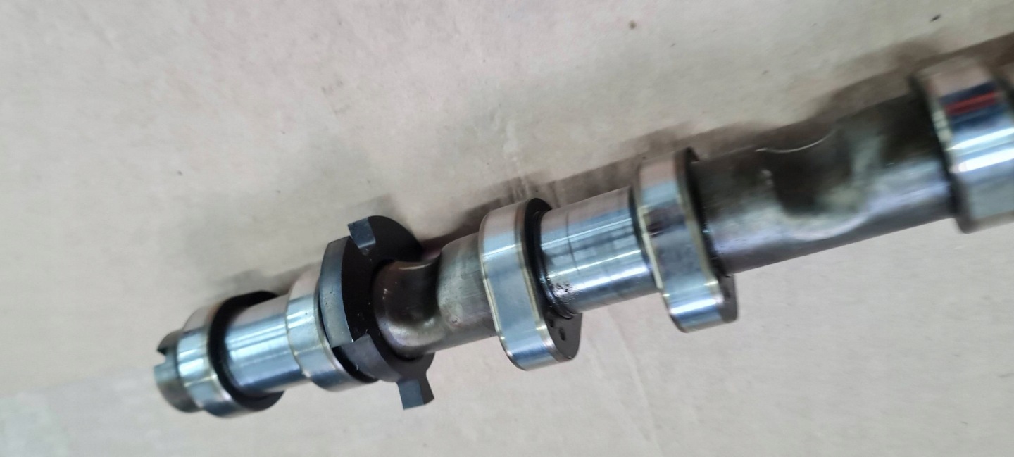 S8 D3 S6 C6 Arbre à cames 5.2 V10 FSI 07L109104A