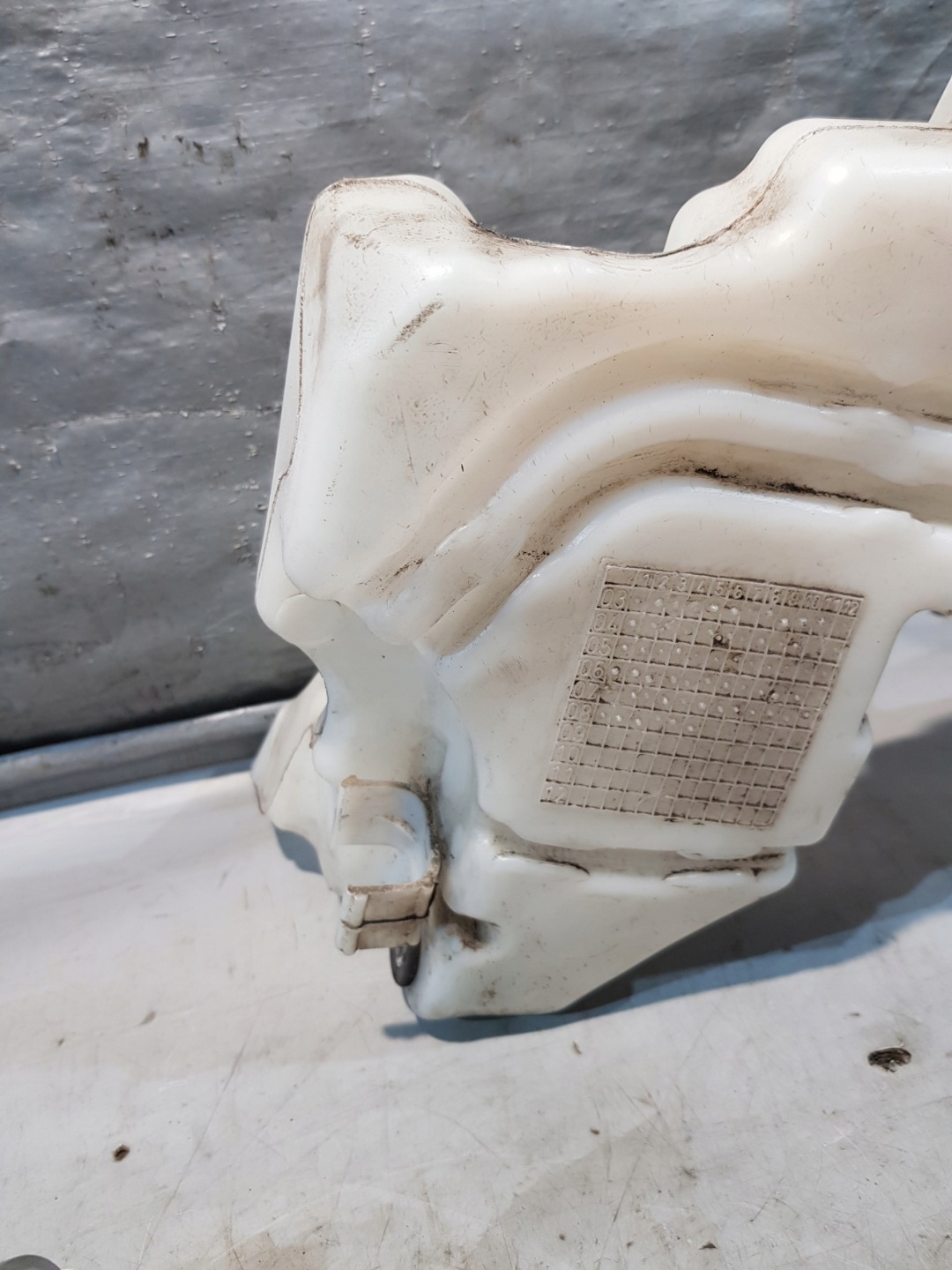 Behälter Spritzdüse Ford MK1 KUGA 2.0 TDCI 3M5113K163AC