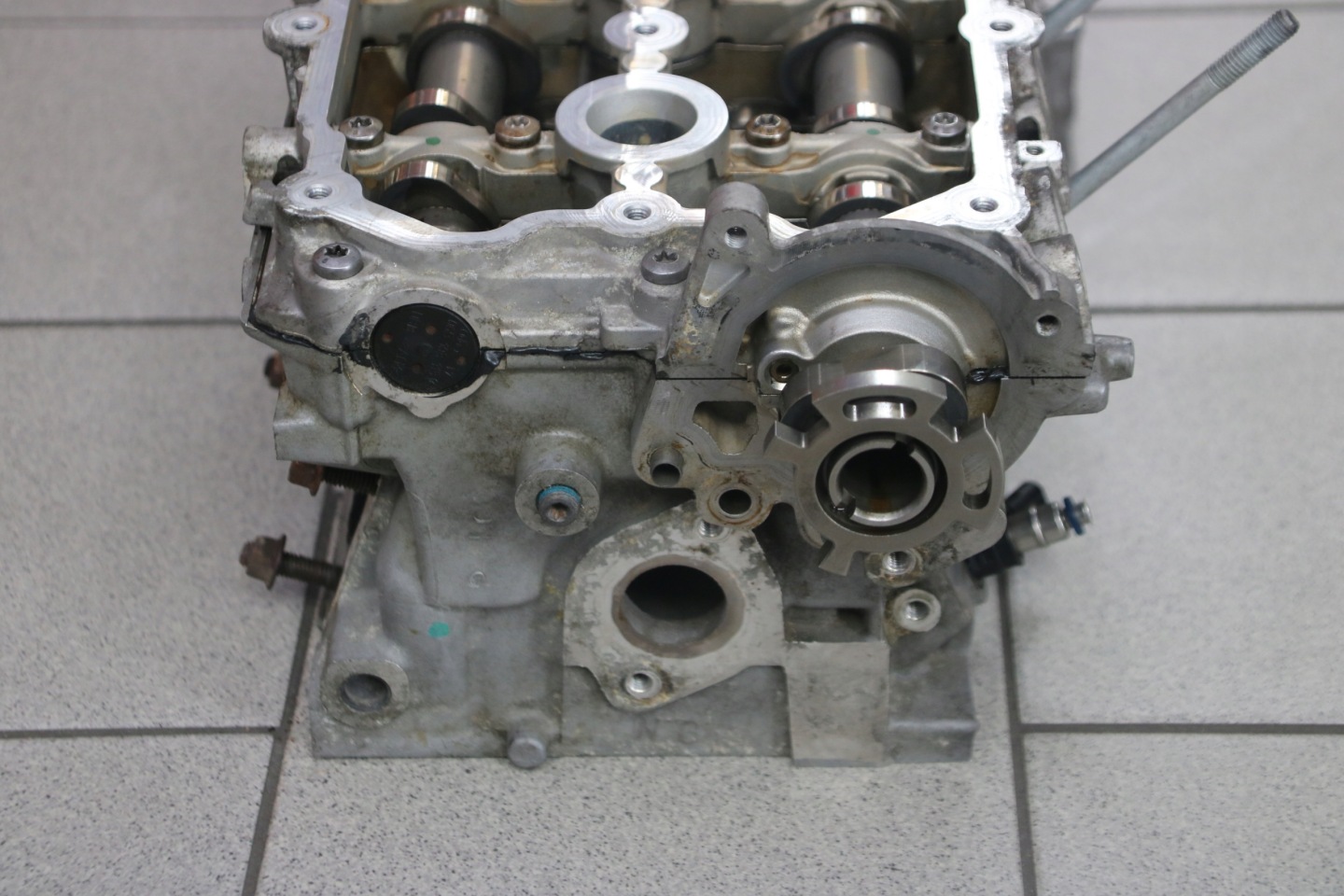 AUDI A8 D4 3,0 TFSI CREC head. right 06E103404AA