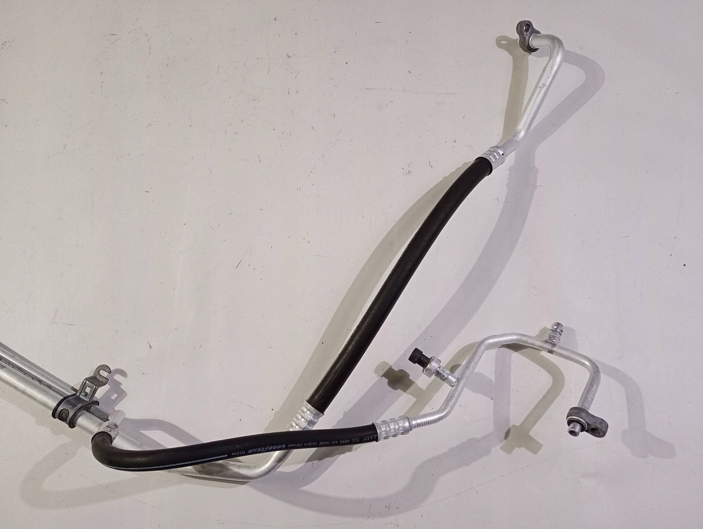 wiring hose hose of the air conditioning A/C Chevrolet Camaro SS 6.2 2009 - 2015