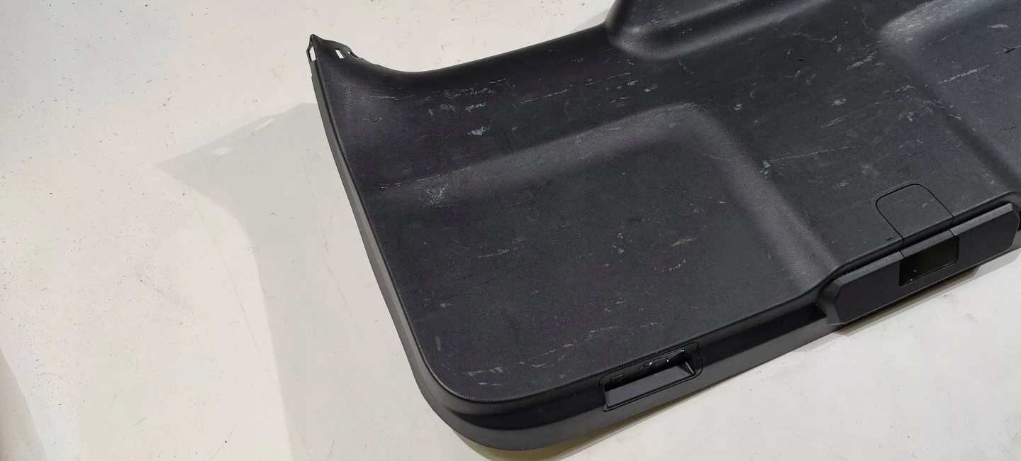 Panel Seite Blende Abdeckung verkleidung heckklappe Kofferraum Ford Explorer 2020