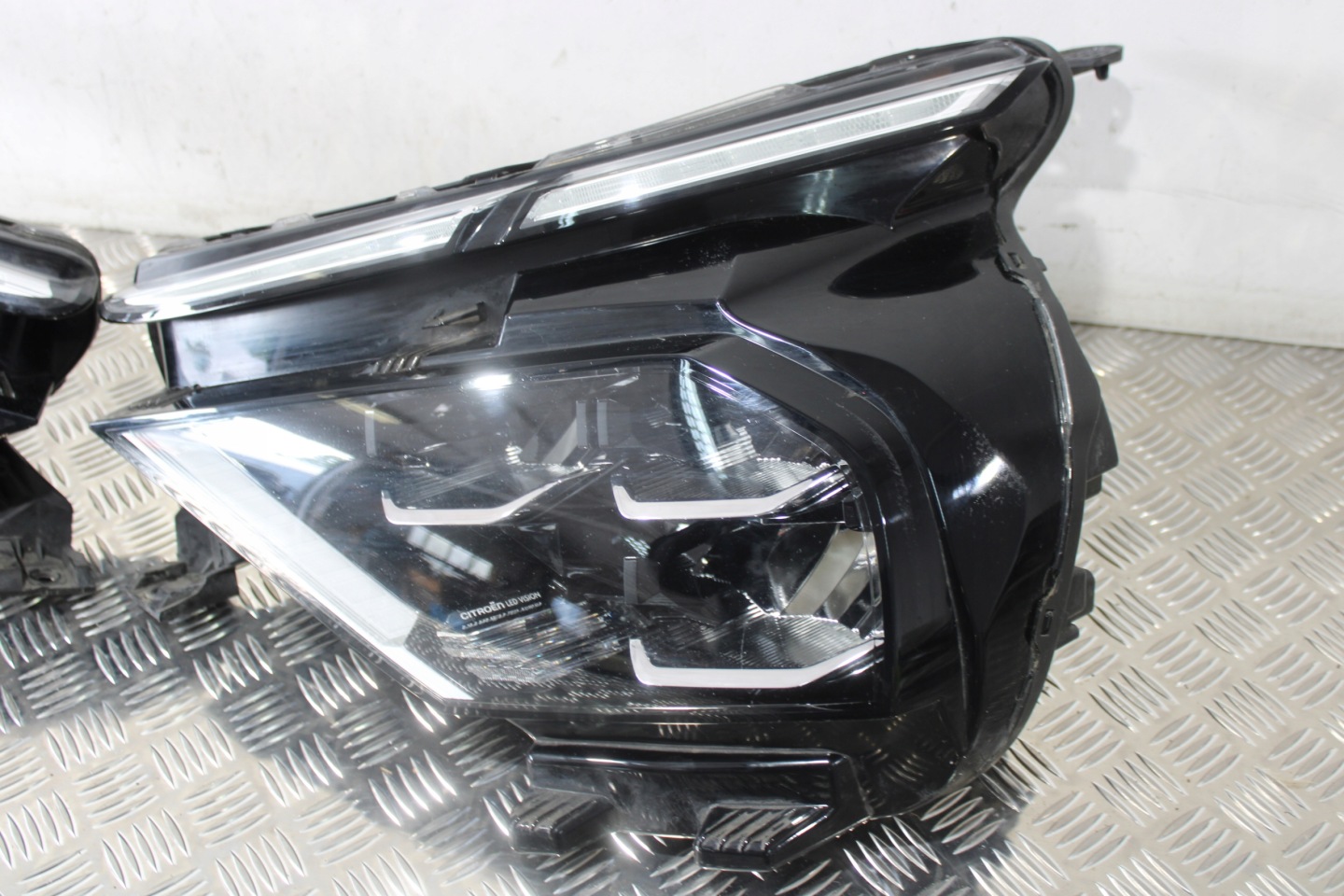 light lights front LED CITROEN C4 III 3 9830649280 9830649480
