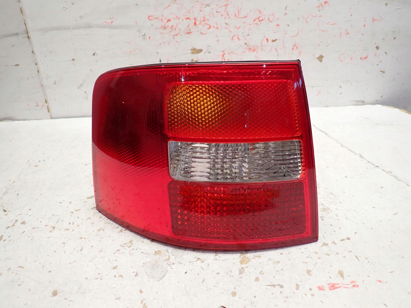light rear part rear left AUDI A6 C5 1997- KOMBI replacement