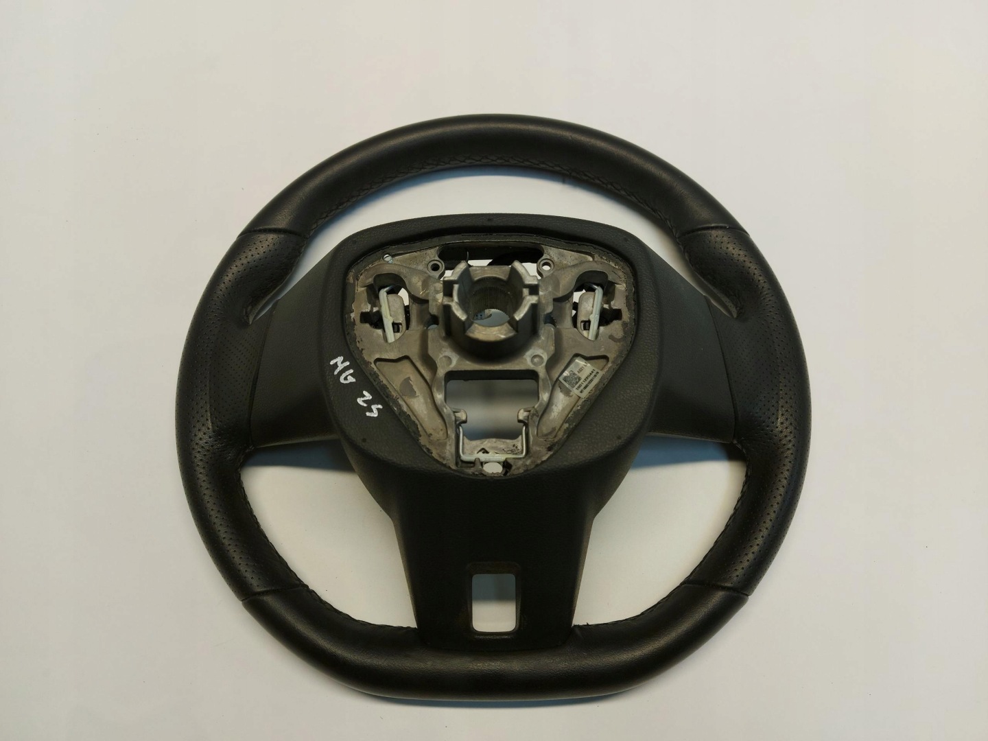 MG ZS lenkrad multimedialna Leder 10368141