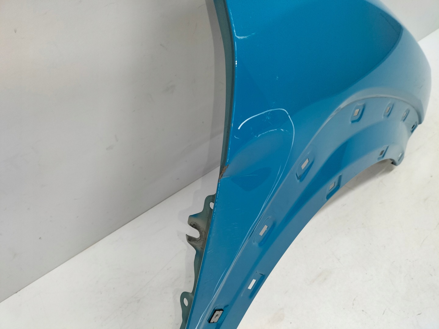 fender front front right HYUNDAI KONA 17