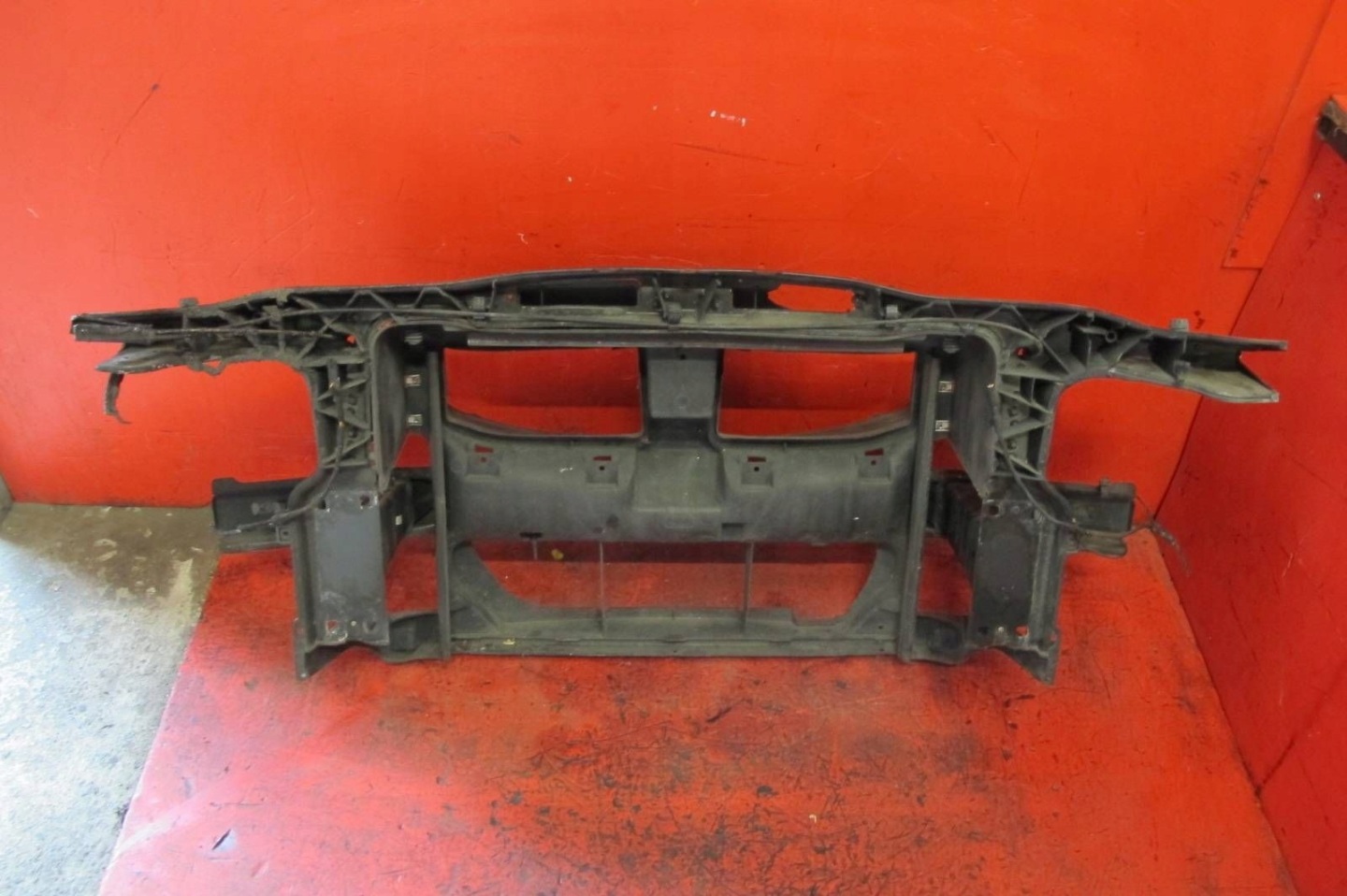 BMW 3 E90 E91 LIFT LCI support panel for radiators pillar bumper support