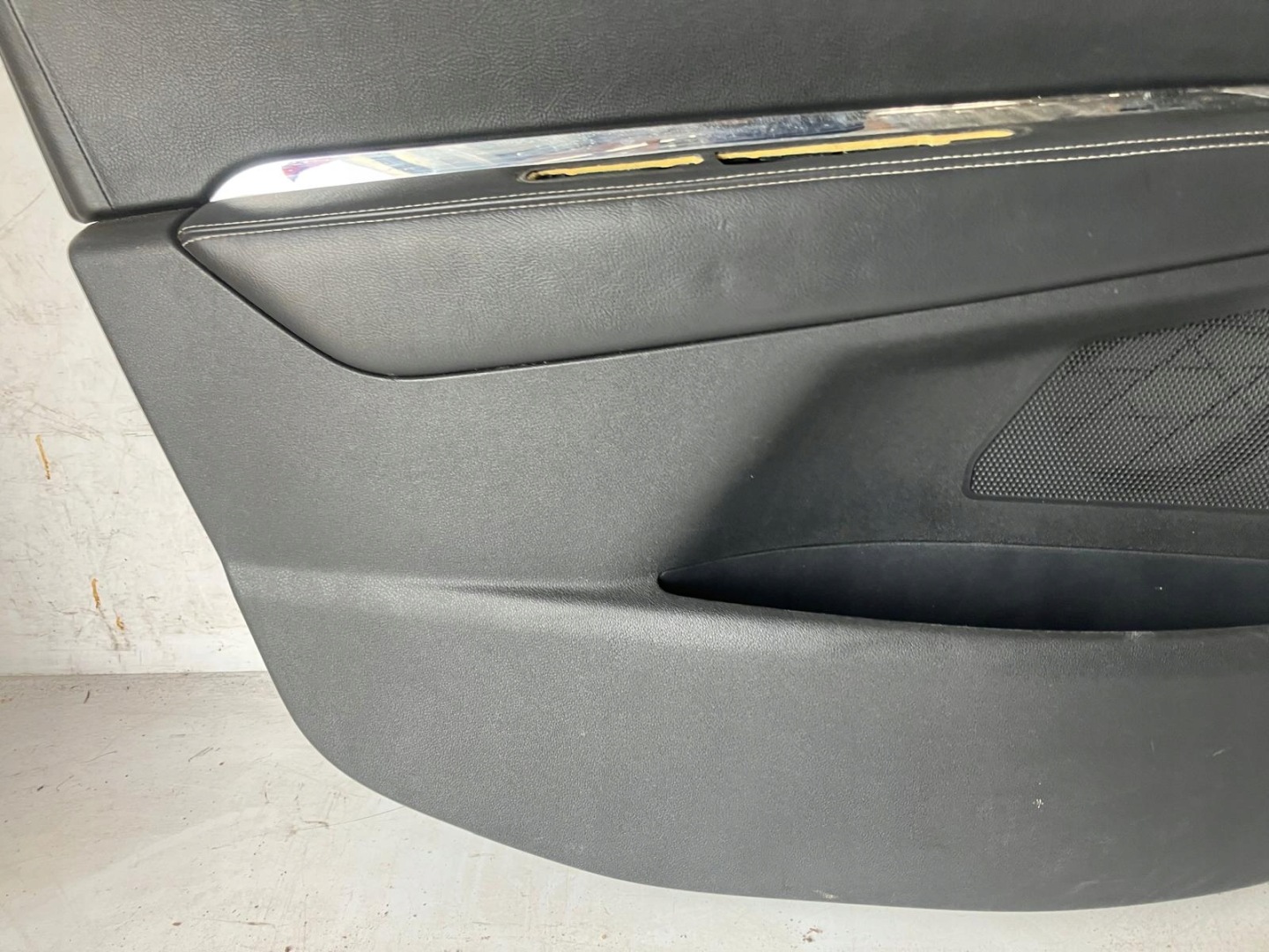 side door left front PEUGEOT 3008 and leather