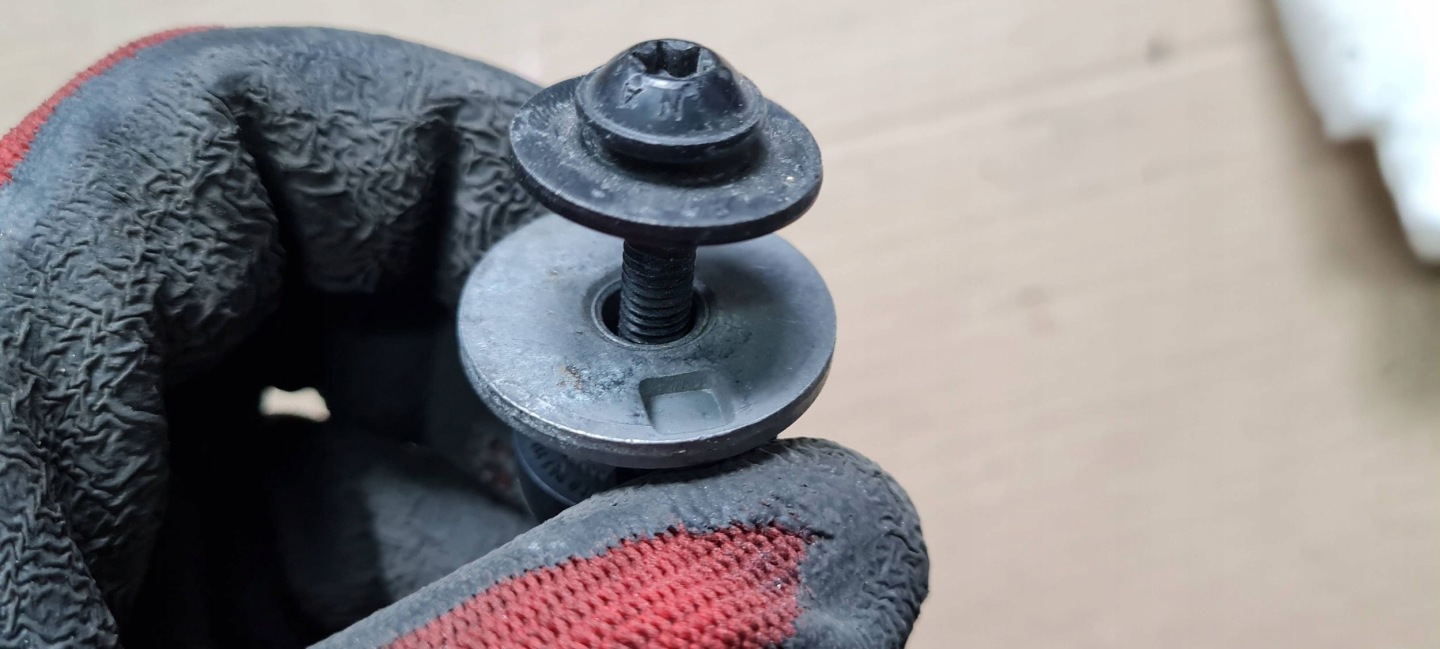 A6 C7 4G A7 screw REGULACYJNA lights front A4 B8 A5 8T