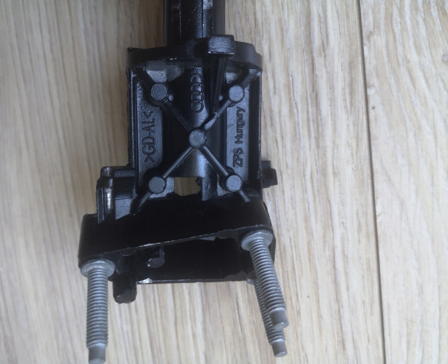 AUDI A3 8V TRZPIEN Fixation Droit Rétroviseur OE