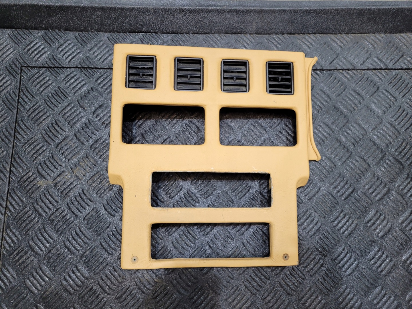 frame grid air conditioning devices CHEVROLET CORVETTE C4