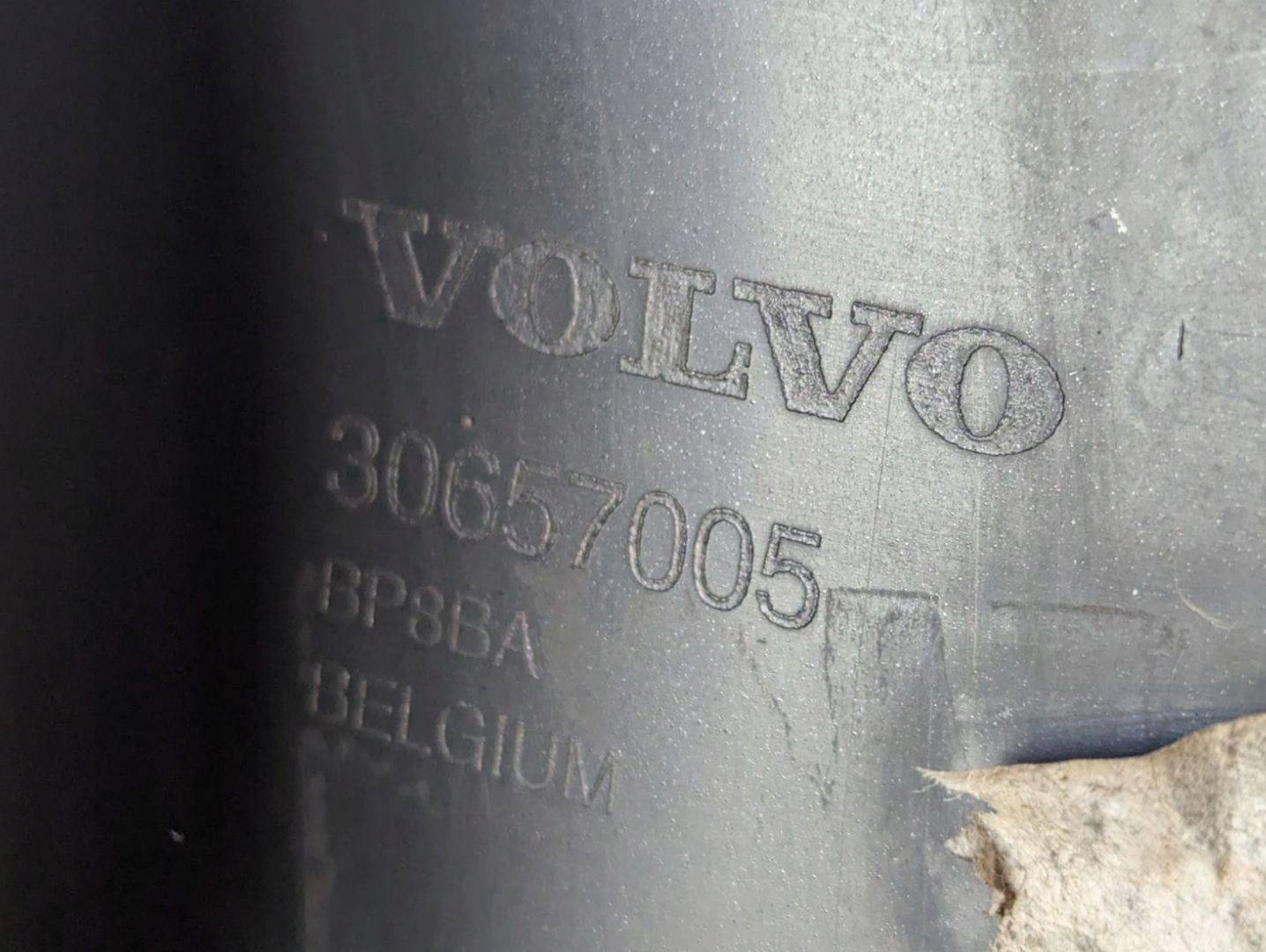 bumper front Volvo S40 2 2005 30657005