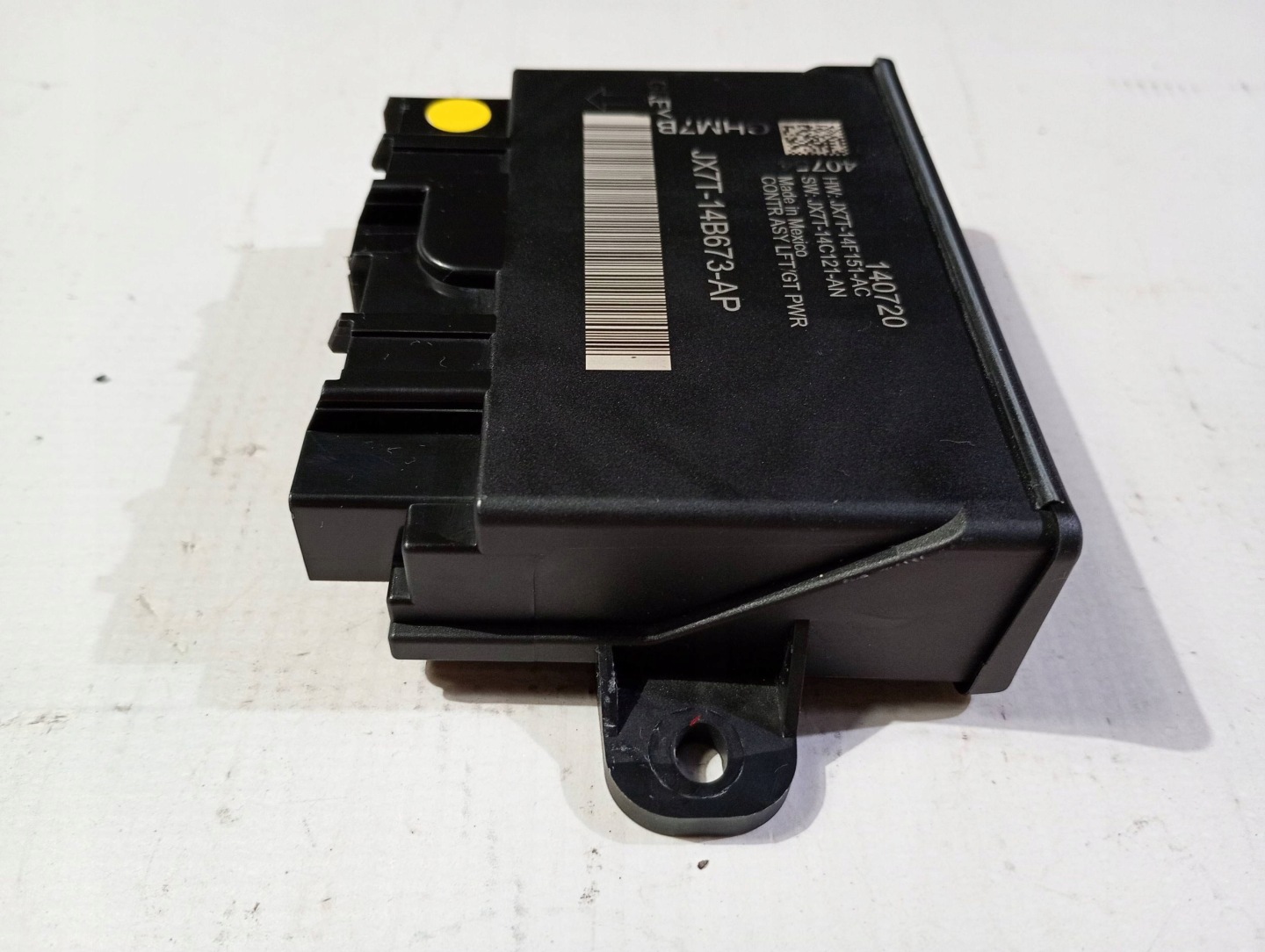 module control unit bonnet boot Ford Explorer VI 3.0 ST 2020