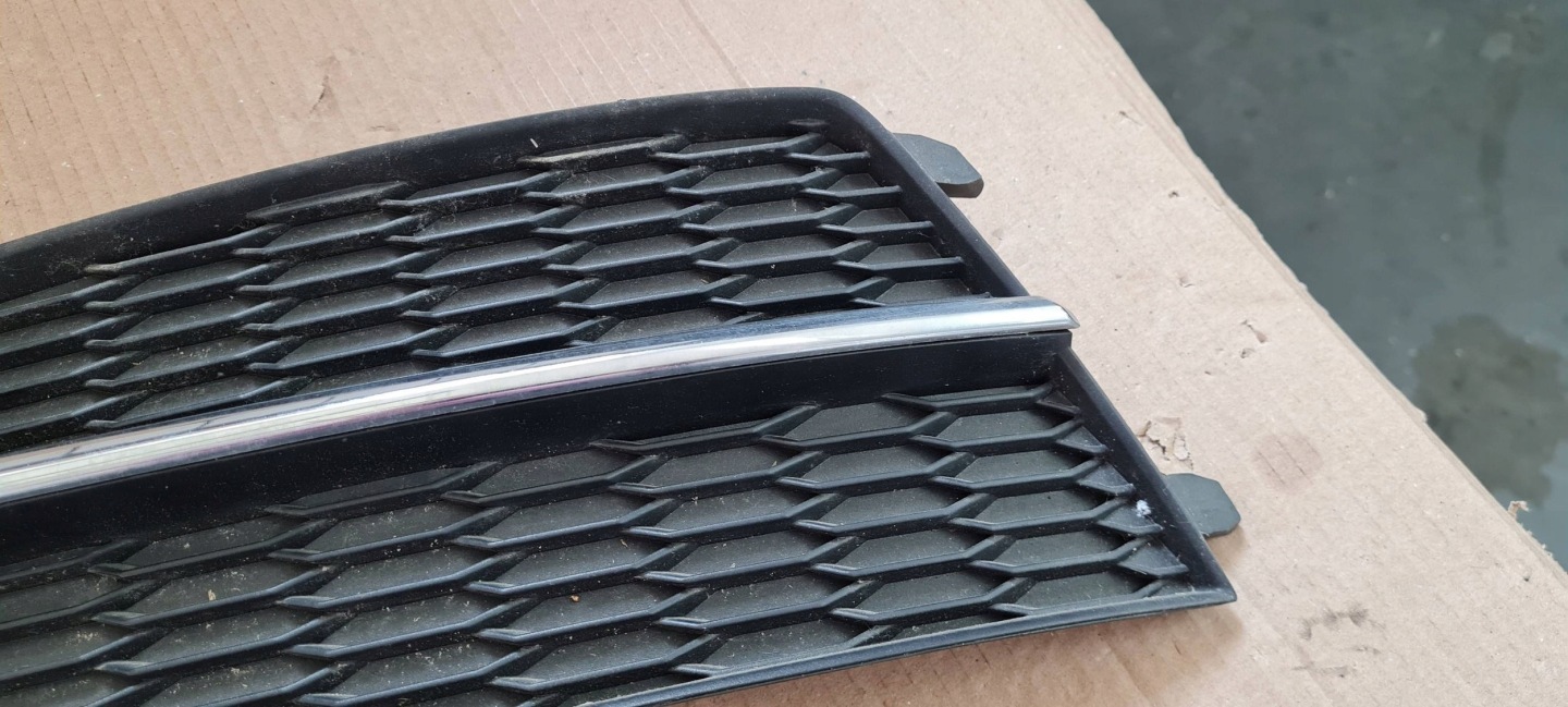 A6 C7 4G LIFT grid of a bumper left left front SLINE 4G0807681AF
