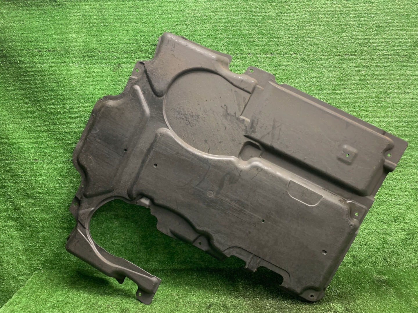 cover below engine 4matic MERCEDES-BENZ E (W211) A2115242230 2008