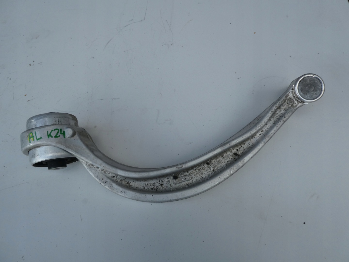 arm front front left AUDI Q7 4M0407695C