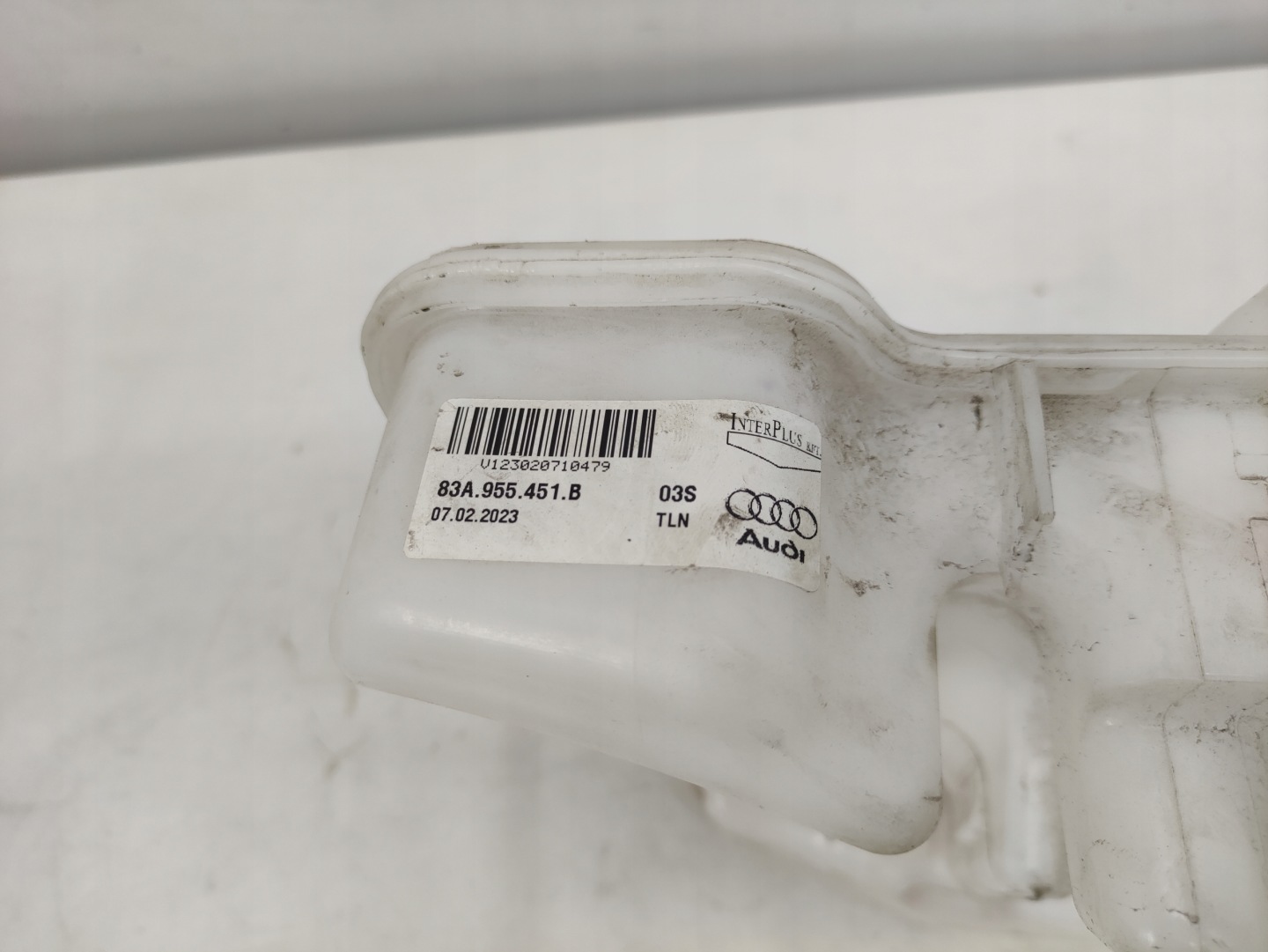 AUDI Q3 2 II 18- 83A washer fluid tank original