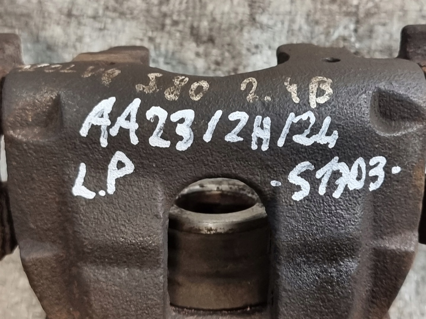 caliper brake left front VOLVO S80 and 2.4B