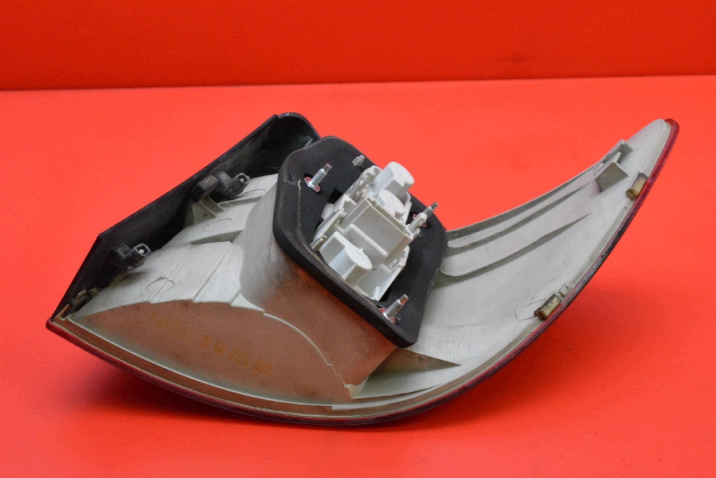 light left rear part rear A1698202564 MERCEDES B-class W245 05-08