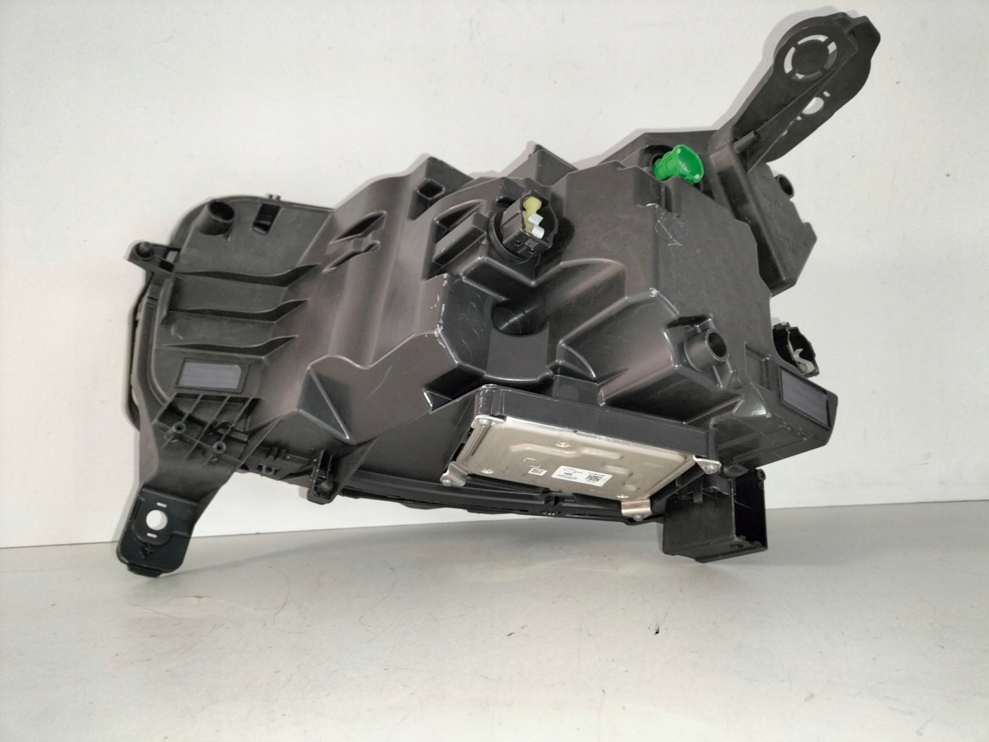 light front reflektor right JEEP AVENGER 23- FULL LED