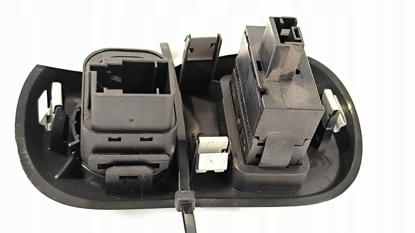 Bouton 96673722ZD CITROEN C4 CACTUS