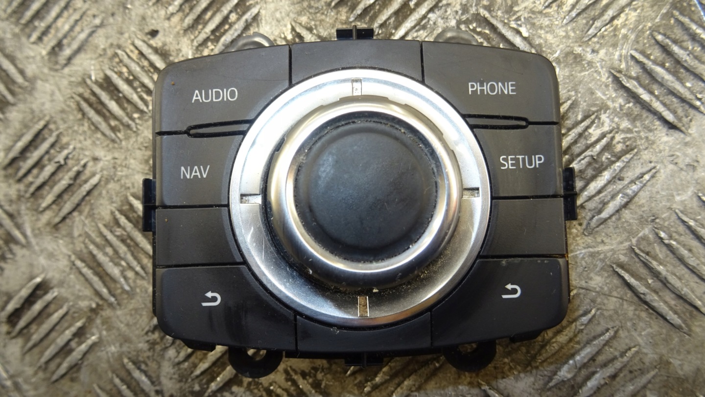 PANEL navigation devices JOYSTICK MAZDA 6 VI GKL166CM0B