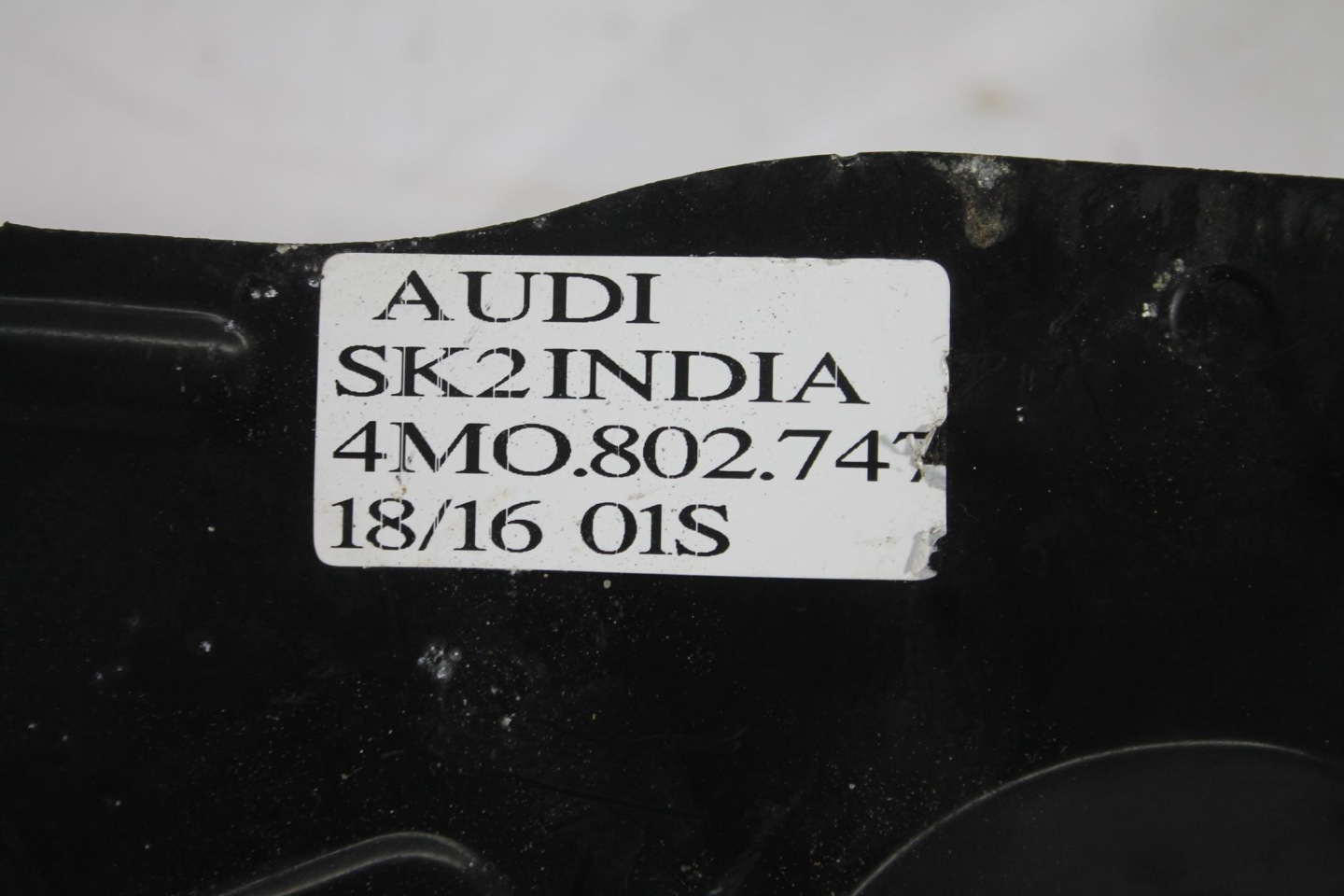 POIGNÉE ROUES DE LA ROUE DE SECOURS 4M0802747 AUDI Q7 II 15