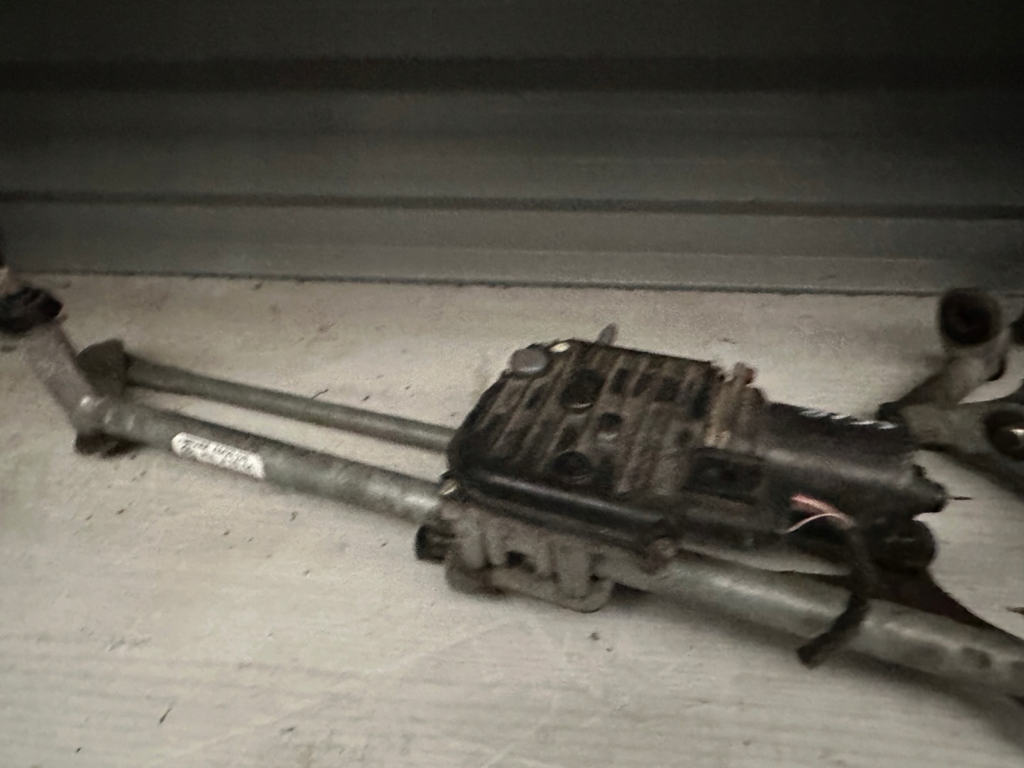 wiper mechanism front VW SCIROCCO EUROPA 1K8955023F