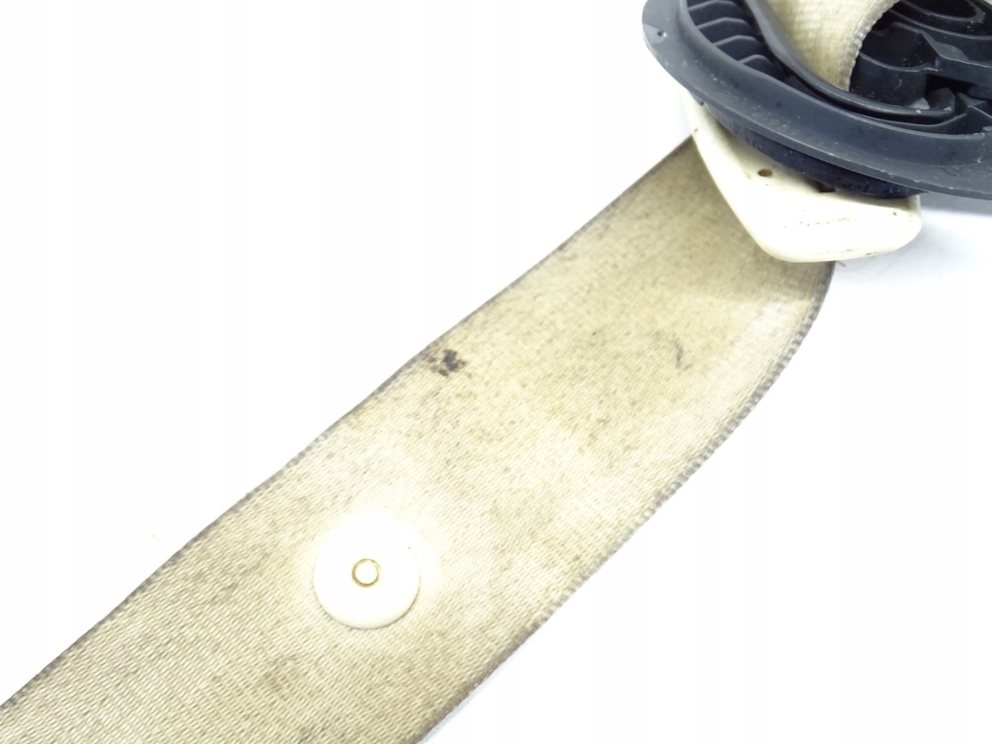 tension belt safety left front AUDI A8 D4 4H 4H0857705A