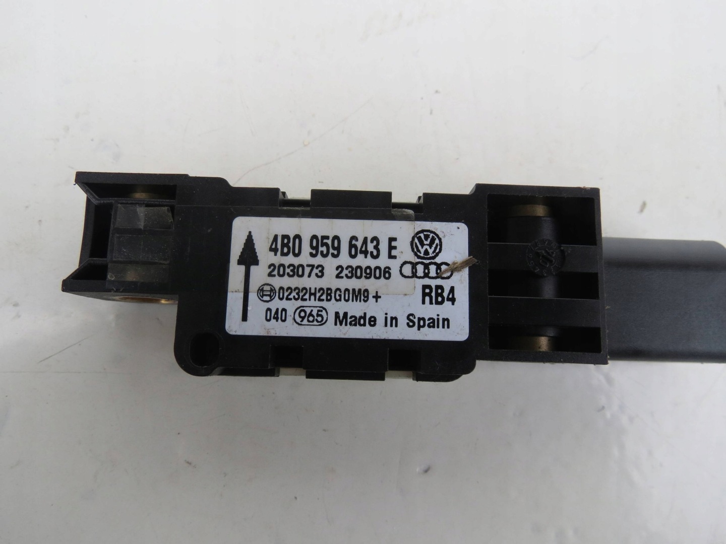 impact sensor airbag left right rear part PORSCHE CAYENNE 4.5 V8 4B0959643E