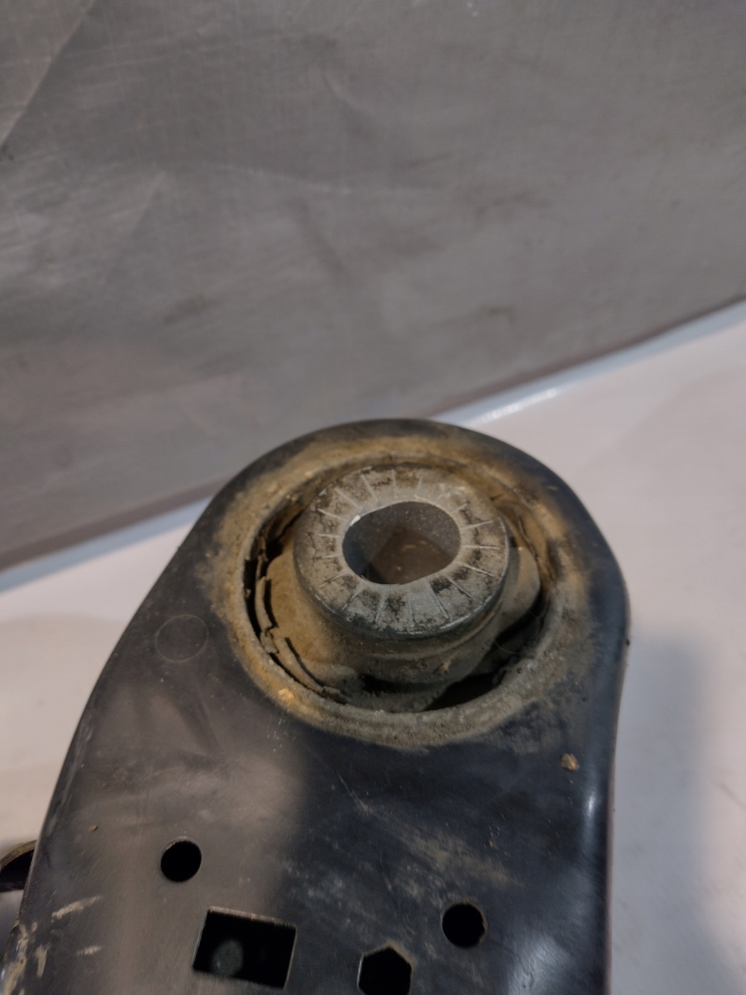subframe axle beam front Audi A6 C6 2,0TDI