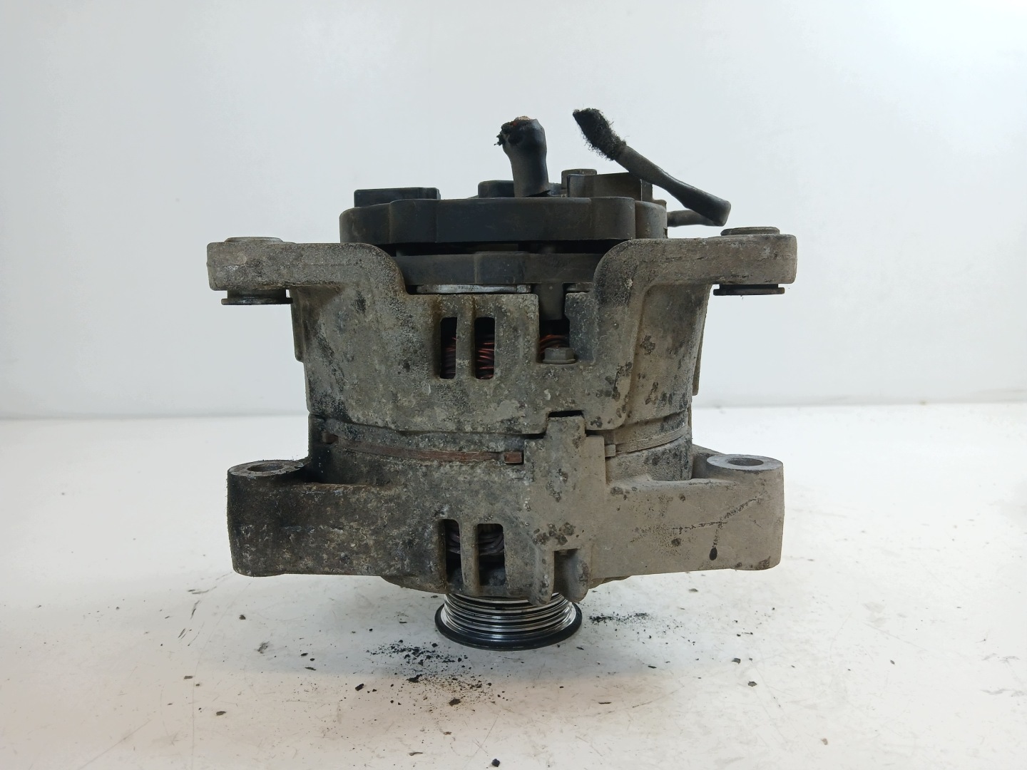 OPEL ASTRA III H 1.4 ALTERNATOR 13156053 120A