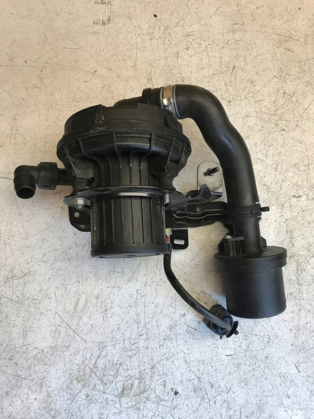 AUDI R8 PLUS 4S Pumpe WTORNA luft 4S0906601B 07L959253K