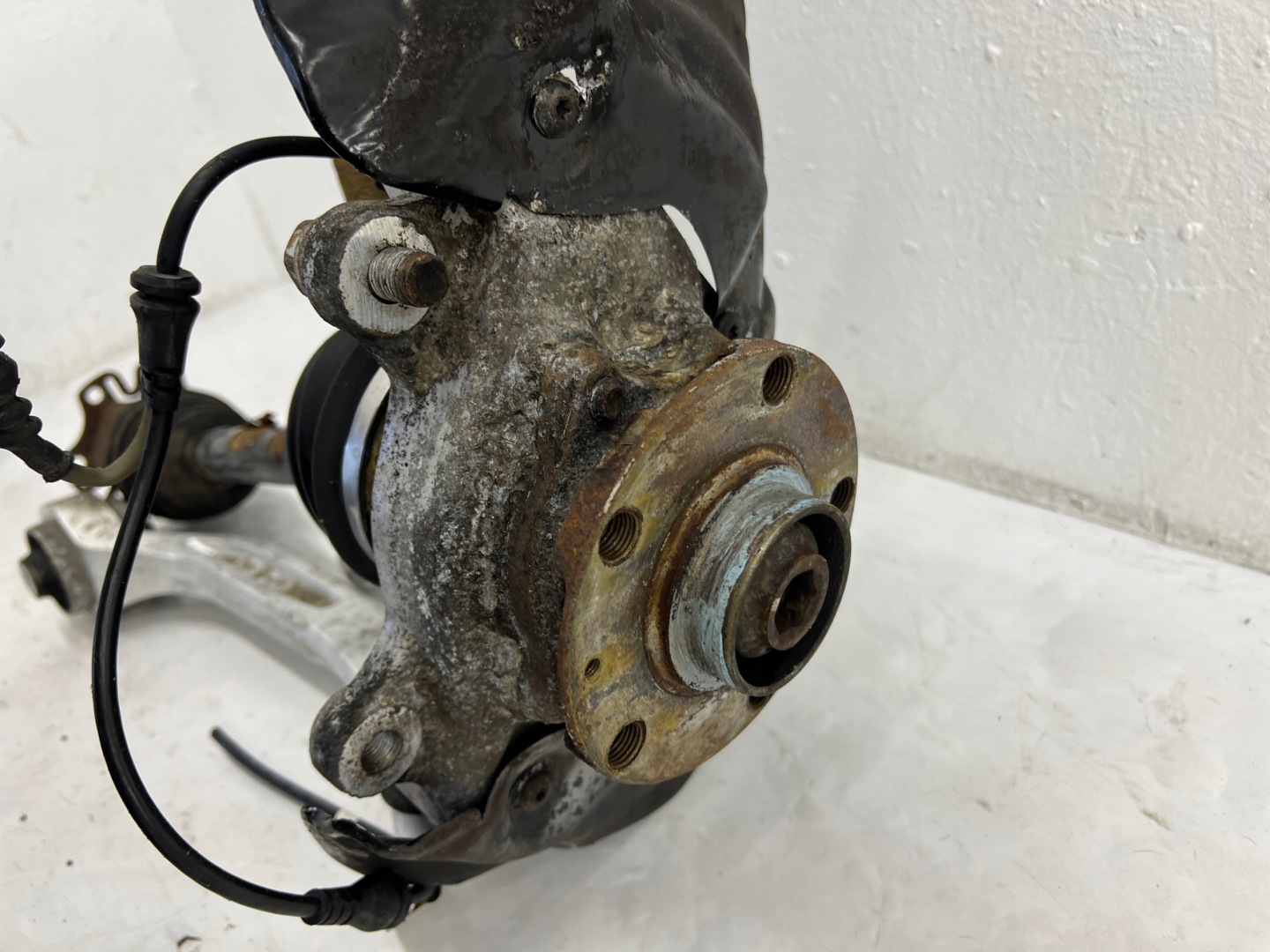AUDI A6 C6 LIFT swing front front right MCPERSON semi-axis 4F0258