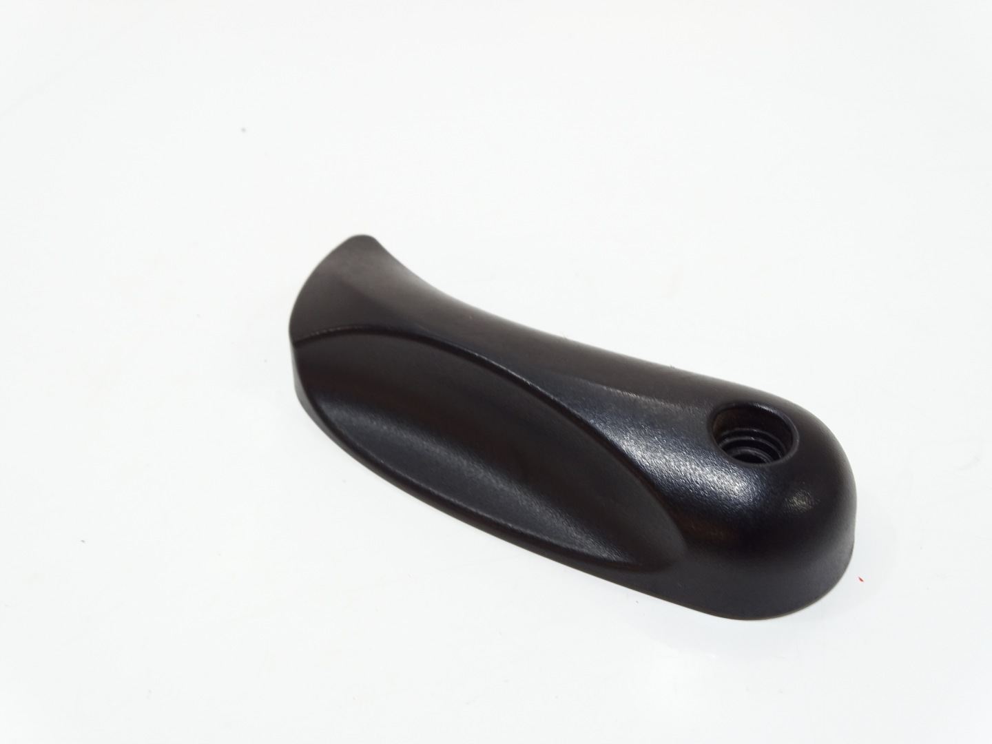 handle bracket of the opening bonnets BMW E60 E61 7008933 (4817644)